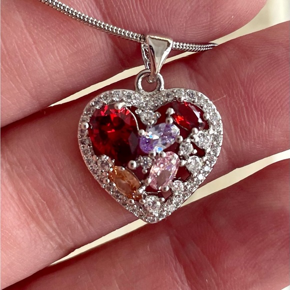 18k White Gold Plated Heart Pendant & Chain by Pretty Bird NWOT - Picture 3 of 8